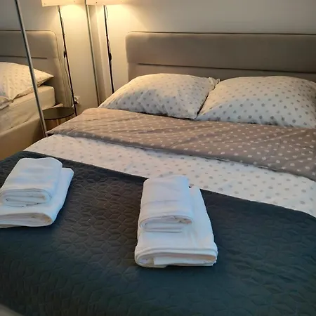 Apartament 8 Pietro Self Check-In, Parking Rzeszow Exterior photo